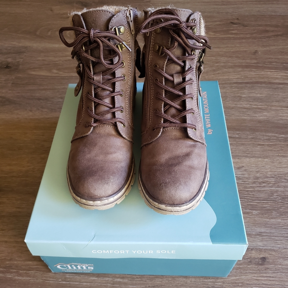 Cliffs By White Mountain Hearten Hiker Bootie